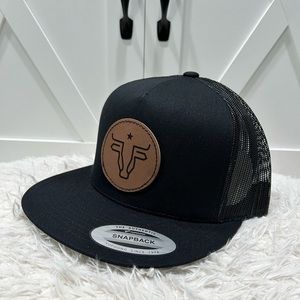 Flat bill SnapBack hat star bull